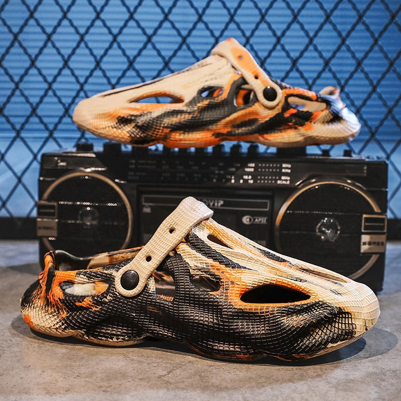 Hollow-out Breathable Closed Toe Slippers Non-slip Dual-use Beach Sandals Product information: Pattern: solid color Lining material: EVA Color: 9868 black and yellow, 9868 black and white, 9868 black and red Processing Method: sticky leather Heel height: