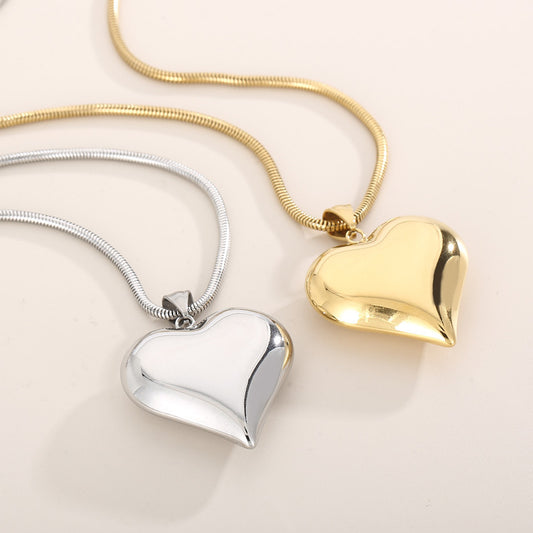 Gold Sliver Hollow Heart-shaped Necklace Ins Simple Versatile Personalized Love Necklace For Women's Jewelry Valentine's Day Product information: Material: titanium steel Processing: Electroplating Shape: Heart Chain Style: Snake Bone Chain Pendant Materi
