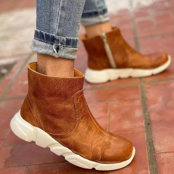 Autumn And Winter Low-barrel Brown Viscose High-top Women's Round Head Suede Martin Boots Overview: Unique design, stylish and beautiful. Good material, comfortable feet. A variety of colors, any choice. Specification: Upper Material: Artificial PU Applic