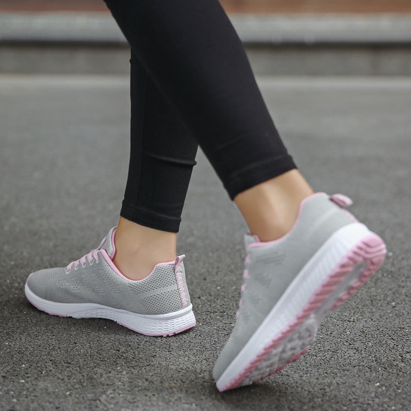 Women Shoes Sports Sneakers Upper material: mesh Heel height: low heel (1-3CM) Sole material: EVA Inside material: mesh Upper height: low Heel shape: Wedge heel Sole craft: vulcanized shoes Women's shoe size: 35 36 37 38 39 40 41 42 43 44 Foot length: 225