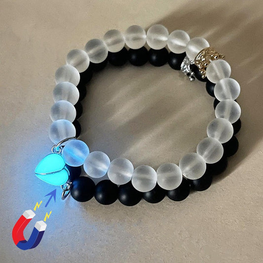 Fashion Jewelry 2pcs Handmade Crown Beaded Charms Bracelet Luminou Heart Glow In The Dark Couple Bracelet For Lover Men Women Fluorescent Gift Overview: 100% brand new product This simple and versatile outfit is a year-round must-have! Just a simple match