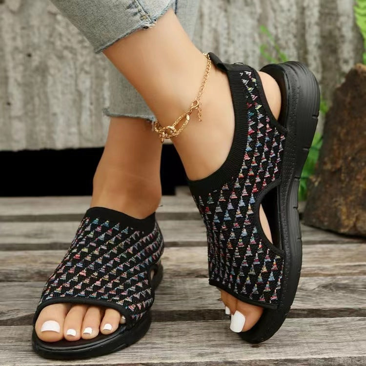 New Summer Flat Sandals For Women Product Information: Upper material: PU Toe shape: fish mouth Pattern: Camouflage Color: Off-white, black, blue, color Size information: Sizes: 36,37,38,39,40,41,42,43 Packing list: Women's shoes *1 pair New Summer Flat S