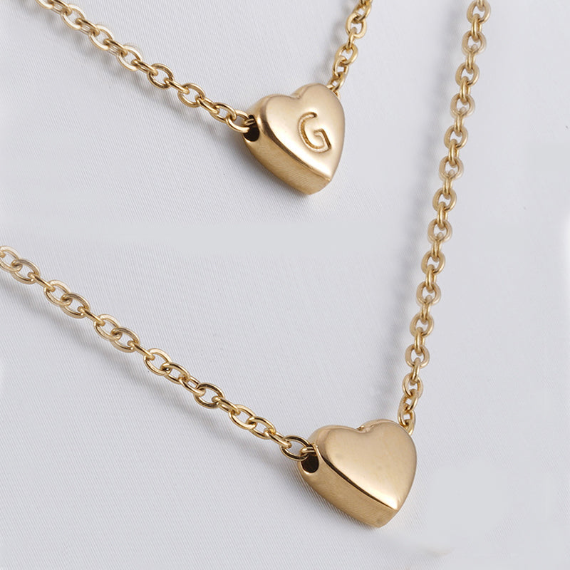 Ins Style Love Letter Necklace Women Stainless Steel Heart-shaped Niche Clavicle Chain Fashion Necklace Product information: Necklace material: stainless steel Process: vacuum plating Size: 7*8*3.5MM Chain length: 450mm Packing list: Necklace*1 Product Im