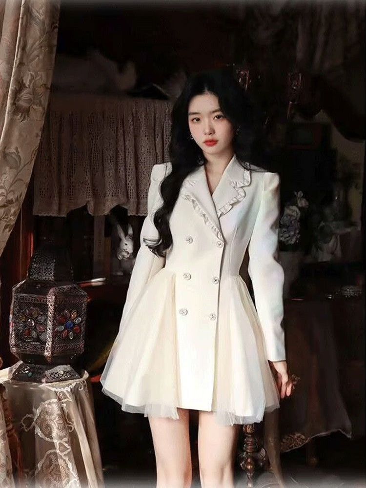 Pengpeng White Suit Dress Waist Up Fairy Short Skirt Product Information: Fabric name: Chemical fiber/polyester Craft: Solid color, buttons, pleats, mesh stitching Style: A-line skirt, fluffy skirt Combination form: single piece Skirt length: medium lengt