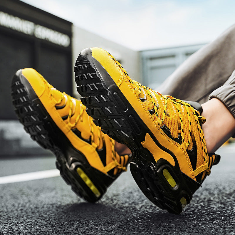 New Men's Shoes Breathable Casual Sports Shoes Overview: Unique design, stylish and beautiful. Good material, comfortable feet. A variety of colors, any choice. Specification: Upper material: Mesh Sole material: Adhesive shoes Applicable Gender : Male Sty