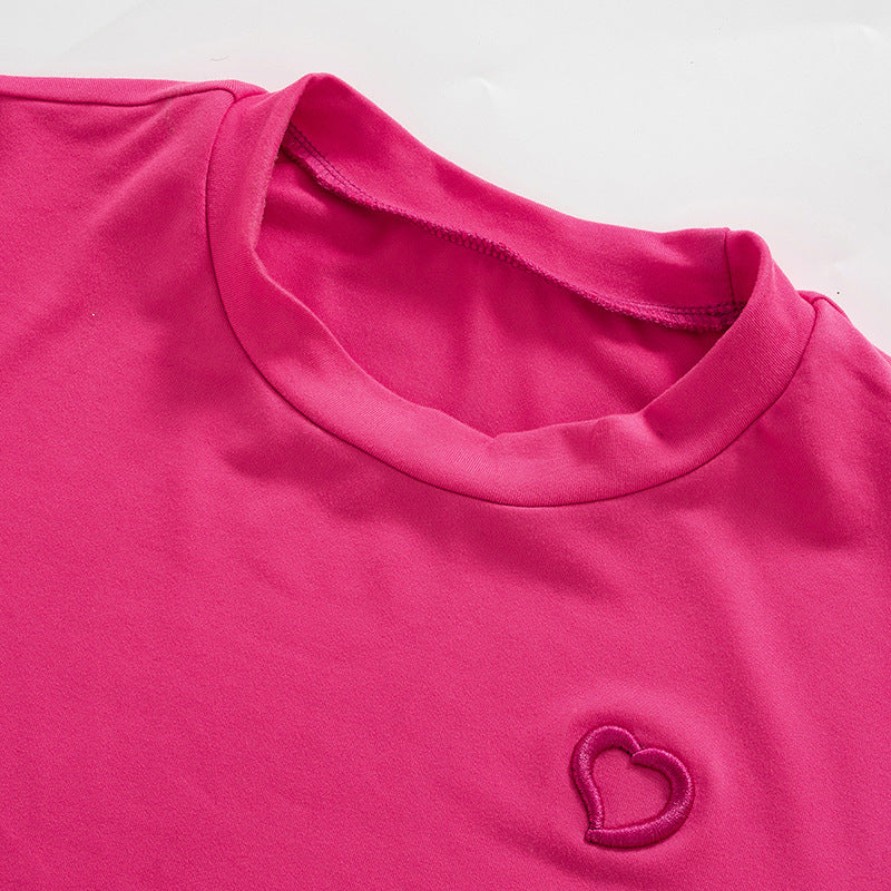 Heart-Embroider Bodycon Mini Dress Step out in confidence wearing the Heart-Embroider Bodycon Mini Dress. Check all the boxes with this stylish number that features a crew neck, short sleeves, slim fit and mini/above knee-length. You’ll never have to worr