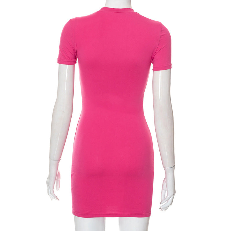 Heart-Embroider Bodycon Mini Dress Step out in confidence wearing the Heart-Embroider Bodycon Mini Dress. Check all the boxes with this stylish number that features a crew neck, short sleeves, slim fit and mini/above knee-length. You’ll never have to worr