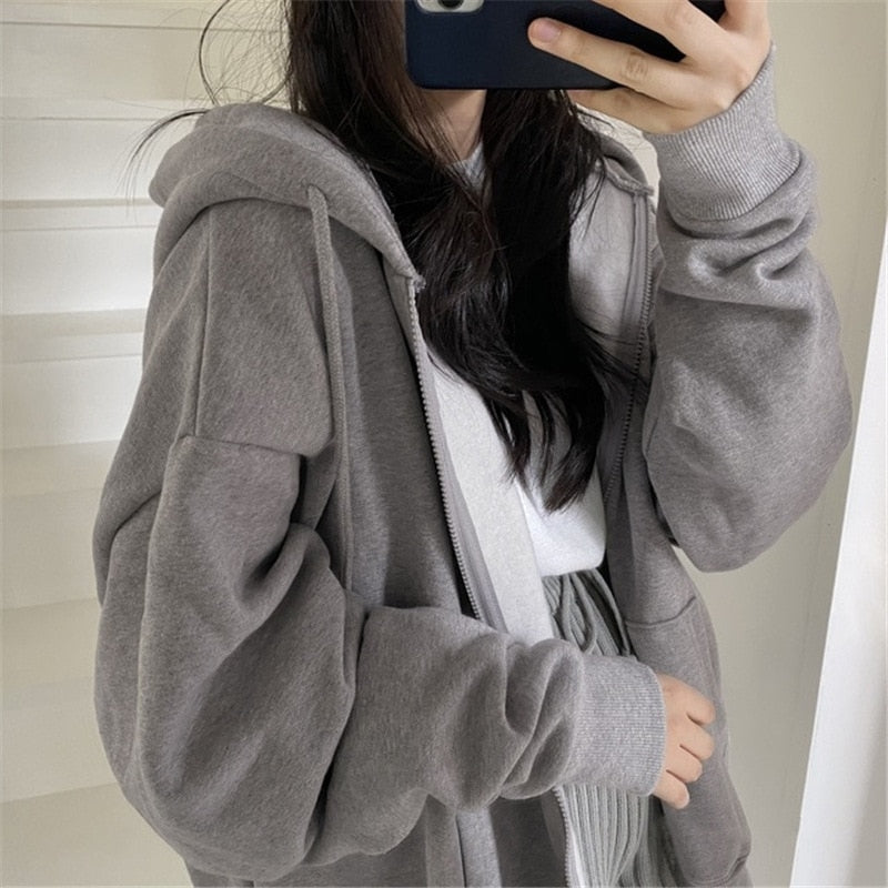 Women Oversized Sweatshirts Introducing our Women Hoodies Harajuku Korean Version, a trendy and fashionable addition to your wardrobe. These hoodies feature a loose and oversized fit, perfect for a relaxed and comfortable style. Designed with a vintage-in