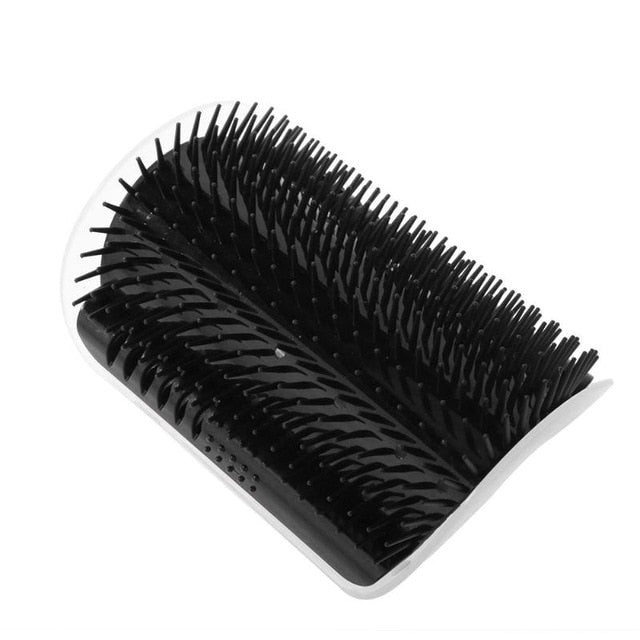Cat Self Groomer Corner Brush Features:The product is designed according to the living habits of the cat.It plays the role of the rubbing of a cat.In combing the cat's hair, it can remove loose and shedding hair.It is equipped to attract the cat's eye, pr