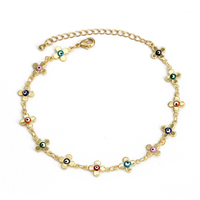 Charm Bracelet Introducing the Charm Bracelet! This beautiful bracelet is made of high quality materials, including copper, pearls, and natural stones. It's the perfect accessory to add a touch of elegance to any outfit. The Charm Bracelet is also a great