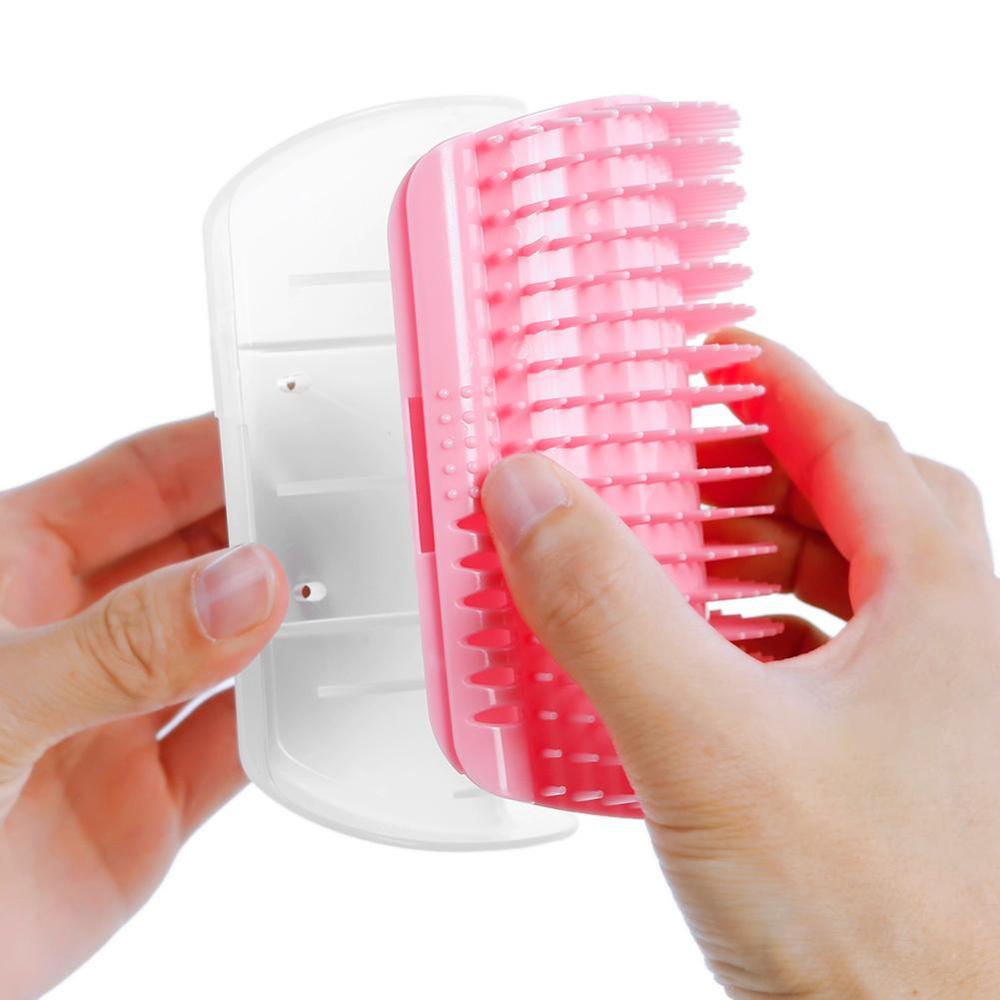 Cat Self Groomer Corner Brush Features:The product is designed according to the living habits of the cat.It plays the role of the rubbing of a cat.In combing the cat's hair, it can remove loose and shedding hair.It is equipped to attract the cat's eye, pr